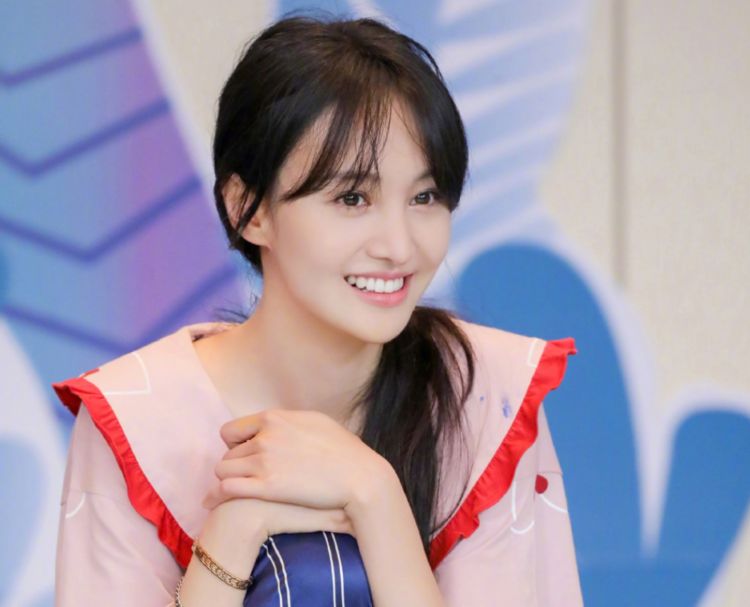 
张翰恋爱视察类综艺开播后 郑爽也官宣了 不外粉丝反映大有差别-Bsports必一体育(图8)